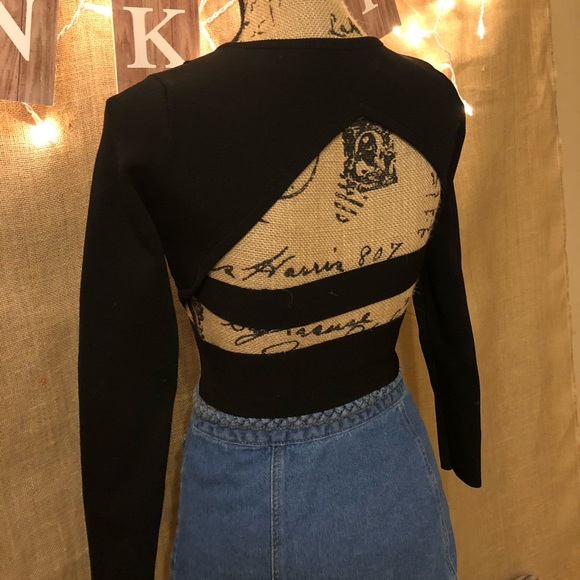 Kendall & Kylie Tops - KENDALL + KYLIE STRETCH MID DRIFT LONG SLEEVE TOP